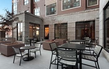 Dominium_1500 nicollet_patio
